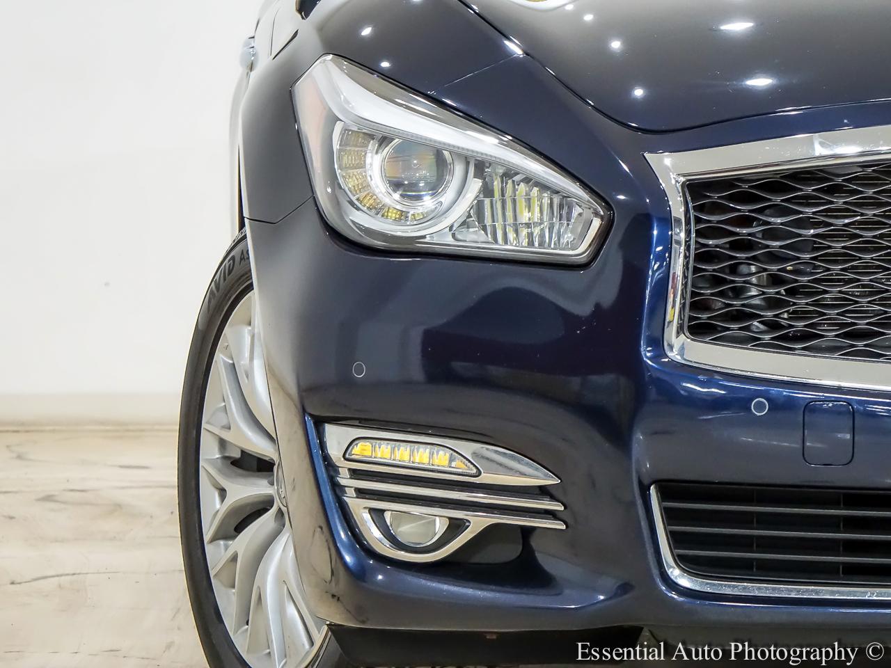 Infiniti Q70 L 3.7 AWD 2015
