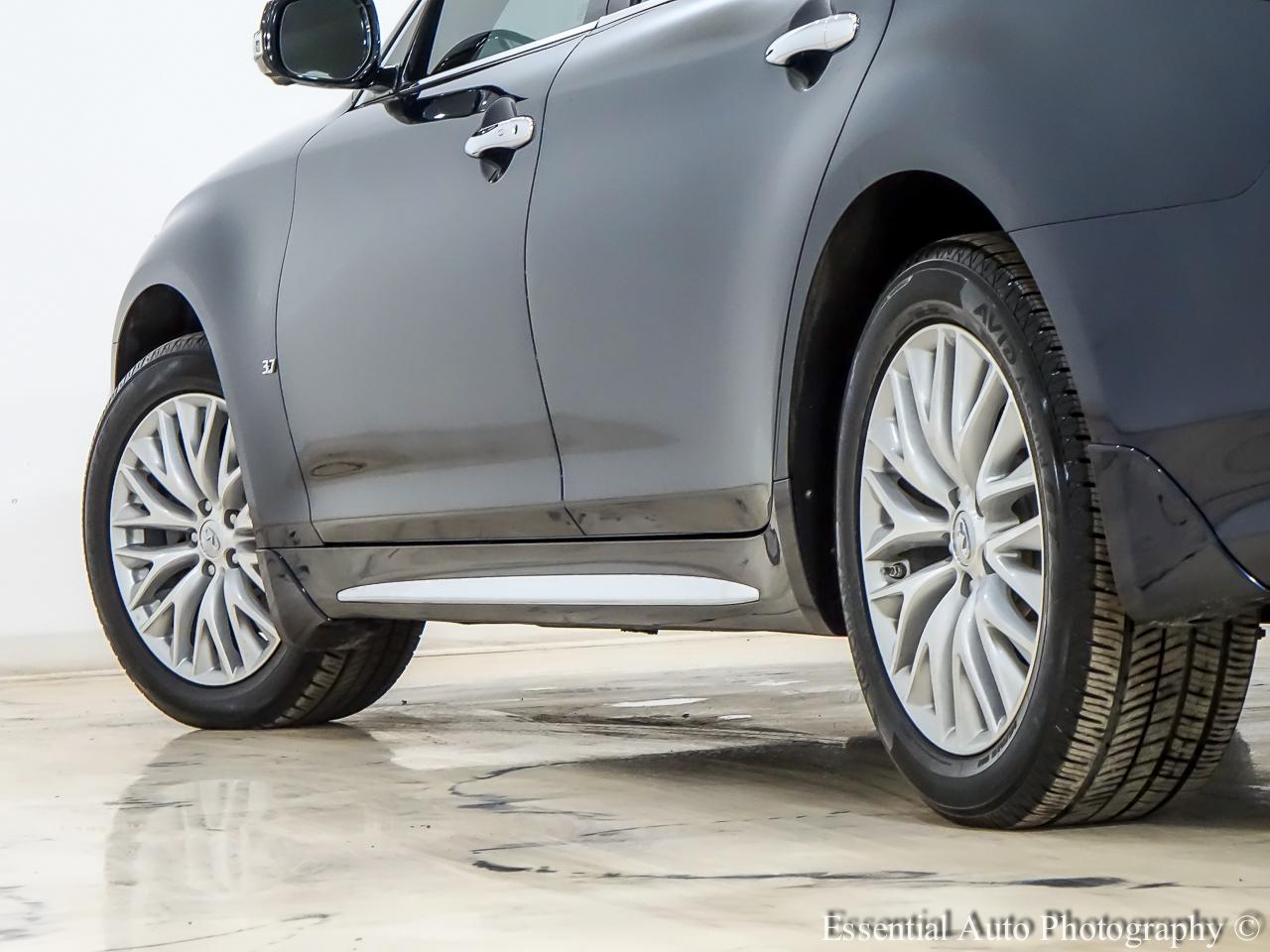 Infiniti Q70 L 3.7 AWD 2015