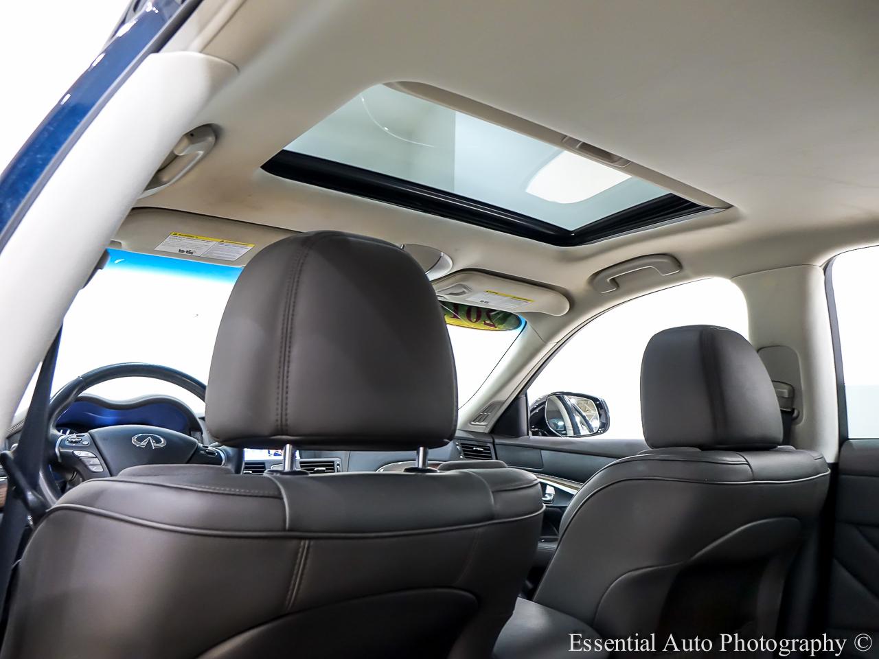 Infiniti Q70 L 3.7 AWD 2015
