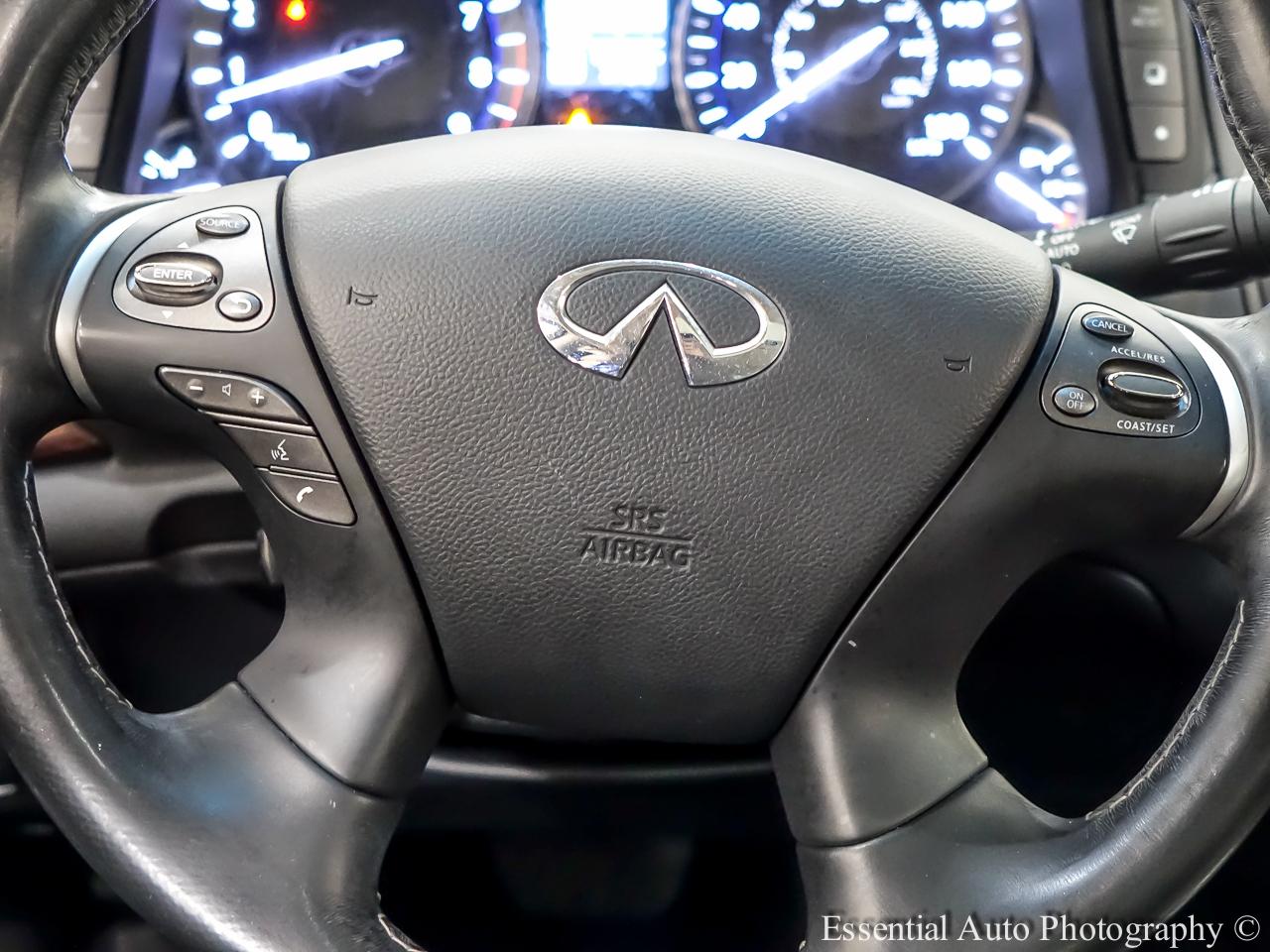 Infiniti Q70 L 3.7 AWD 2015