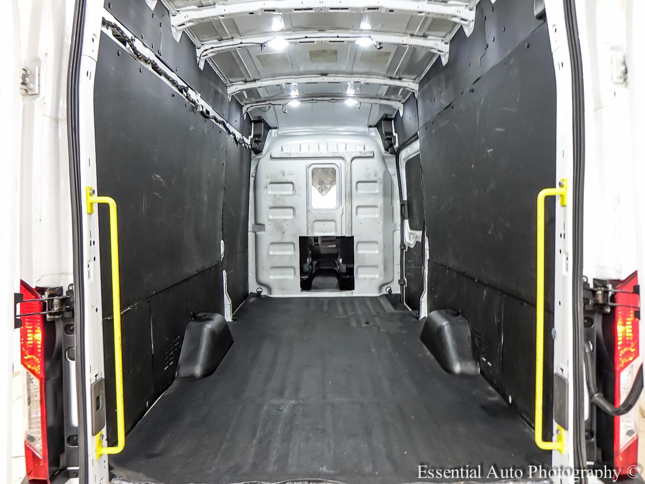 Ford Transit 250 Van High Roof w/Sliding Pass. 148-in. WB EL 2023