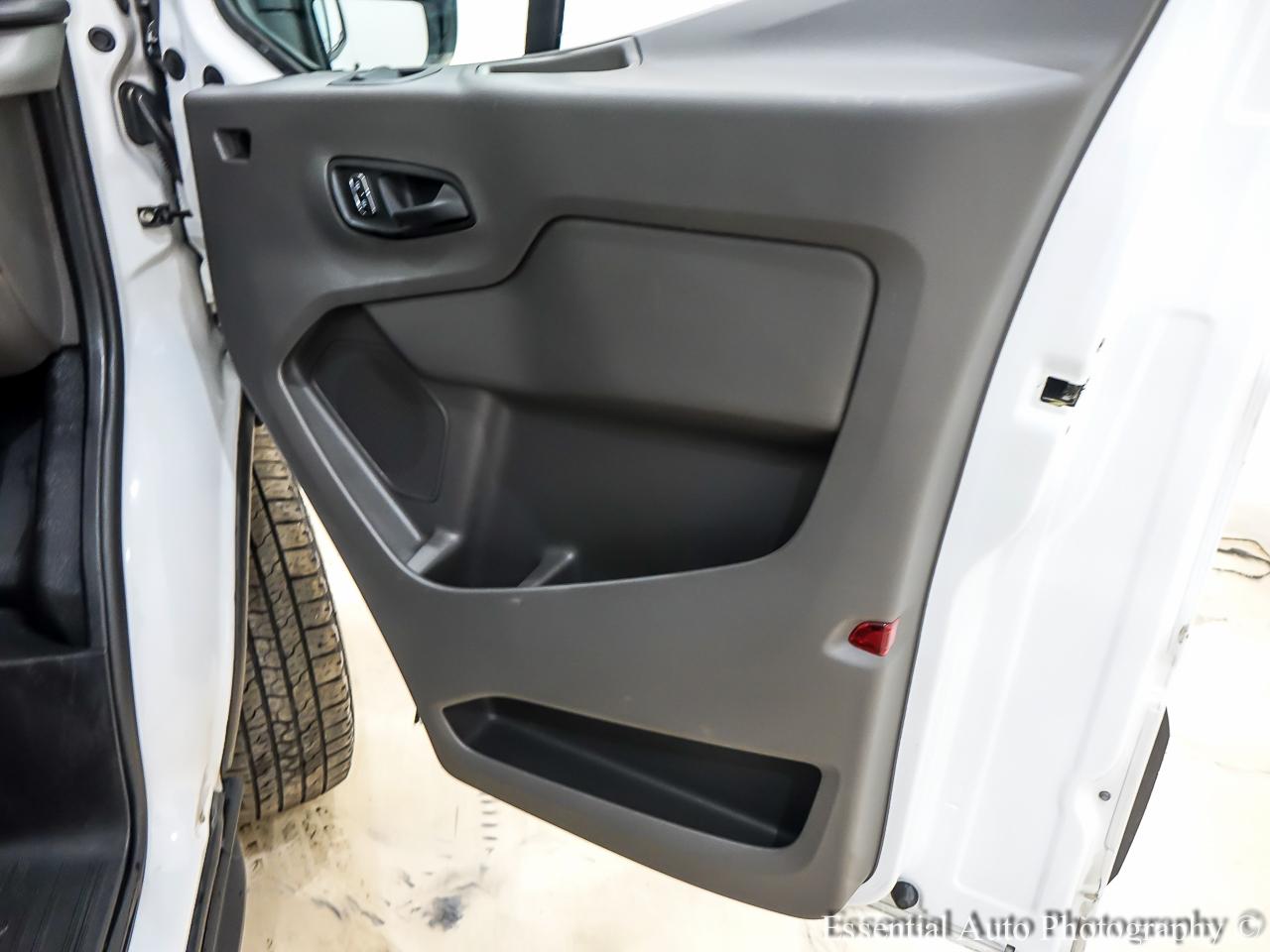Ford Transit 250 Van High Roof w/Sliding Pass. 148-in. WB EL 2023