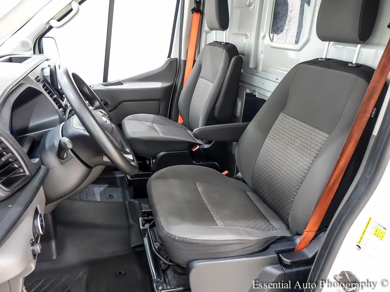 Ford Transit 250 Van High Roof w/Sliding Pass. 148-in. WB EL 2023