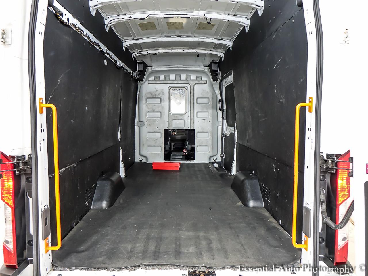 Ford Transit 250 Van High Roof w/Sliding Pass. 148-in. WB EL 2023
