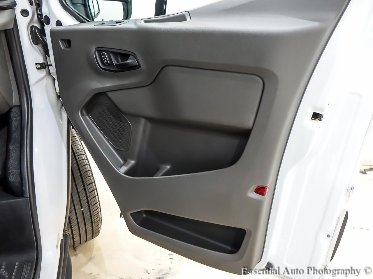 Ford Transit 250 Van High Roof w/Sliding Pass. 148-in. WB EL 2023