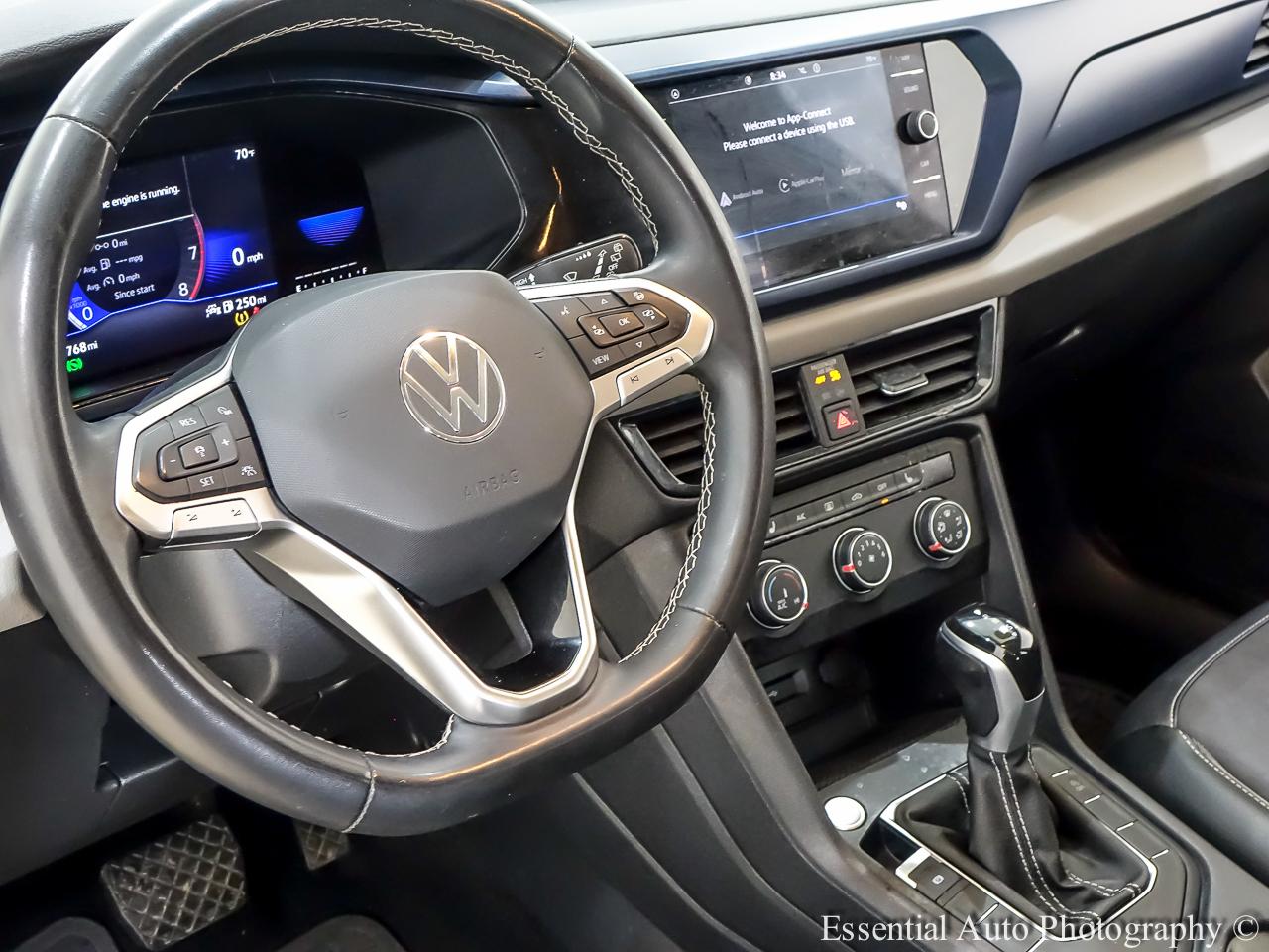 Volkswagen Taos SE 2022