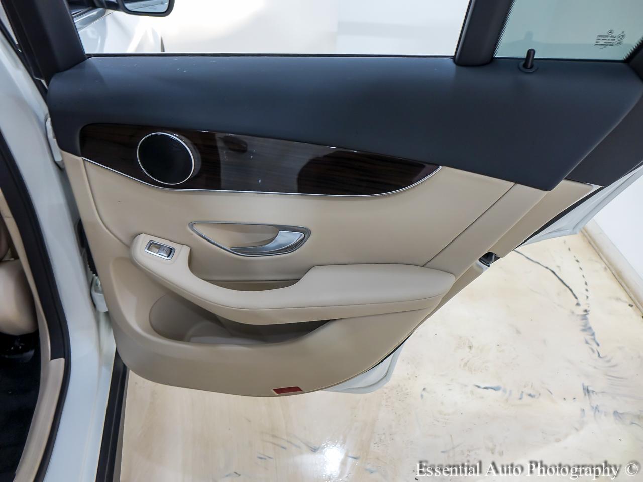 Mercedes-Benz GLC-Class GLC300 4MATIC 2018