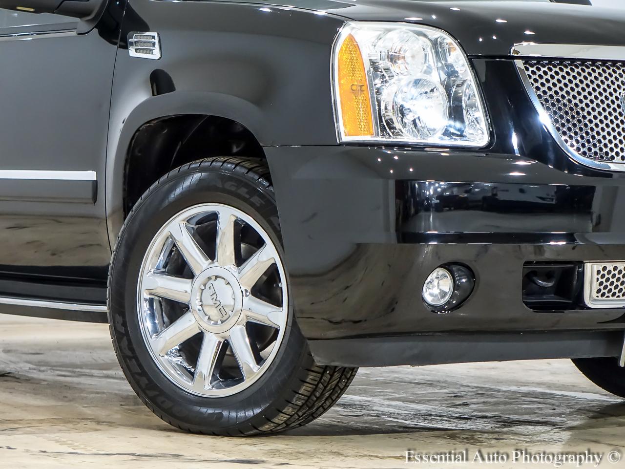 GMC Yukon Denali 4WD 2009