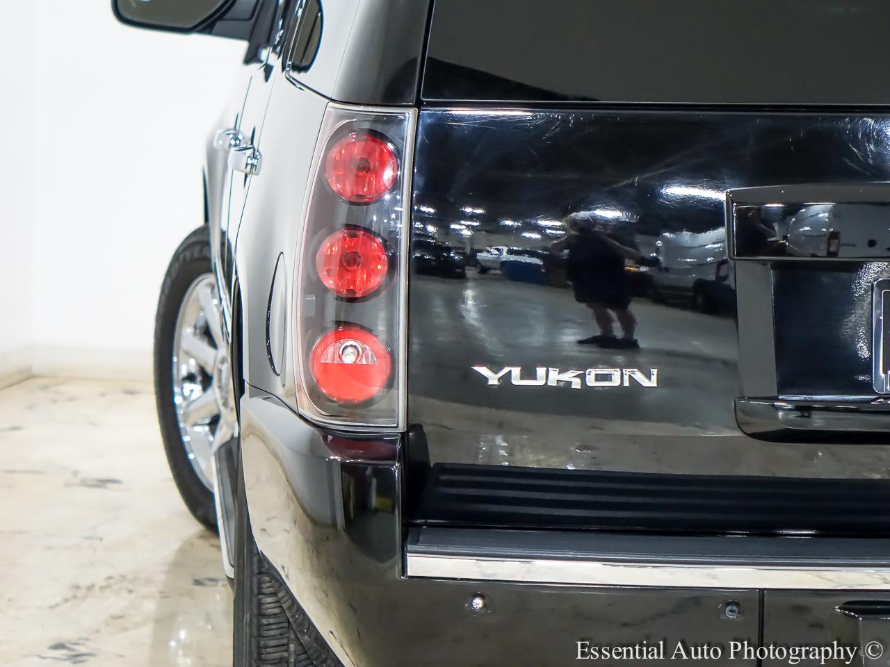 GMC Yukon Denali 4WD 2009