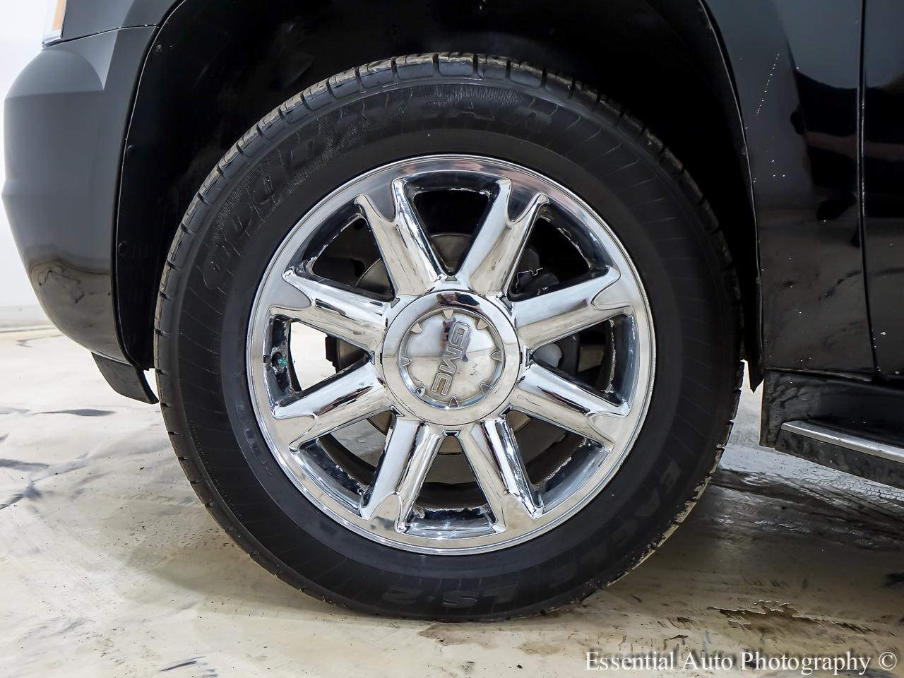 GMC Yukon Denali 4WD 2009