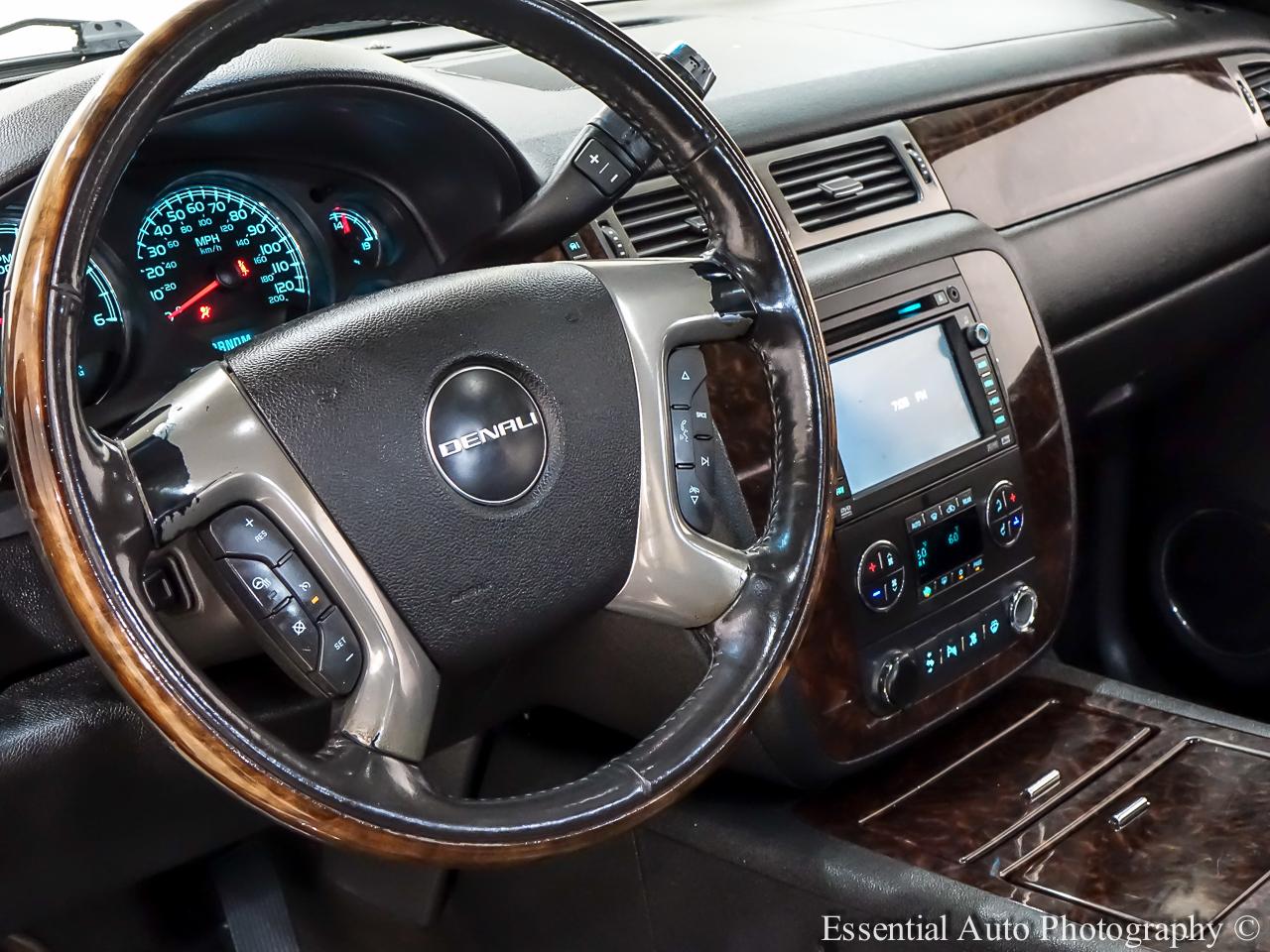 GMC Yukon Denali 4WD 2009