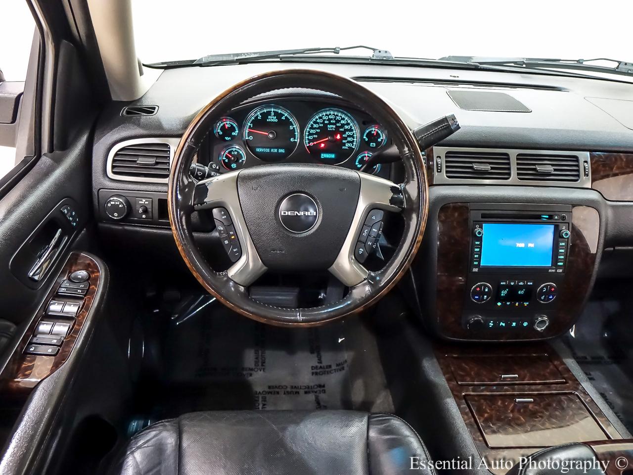 GMC Yukon Denali 4WD 2009