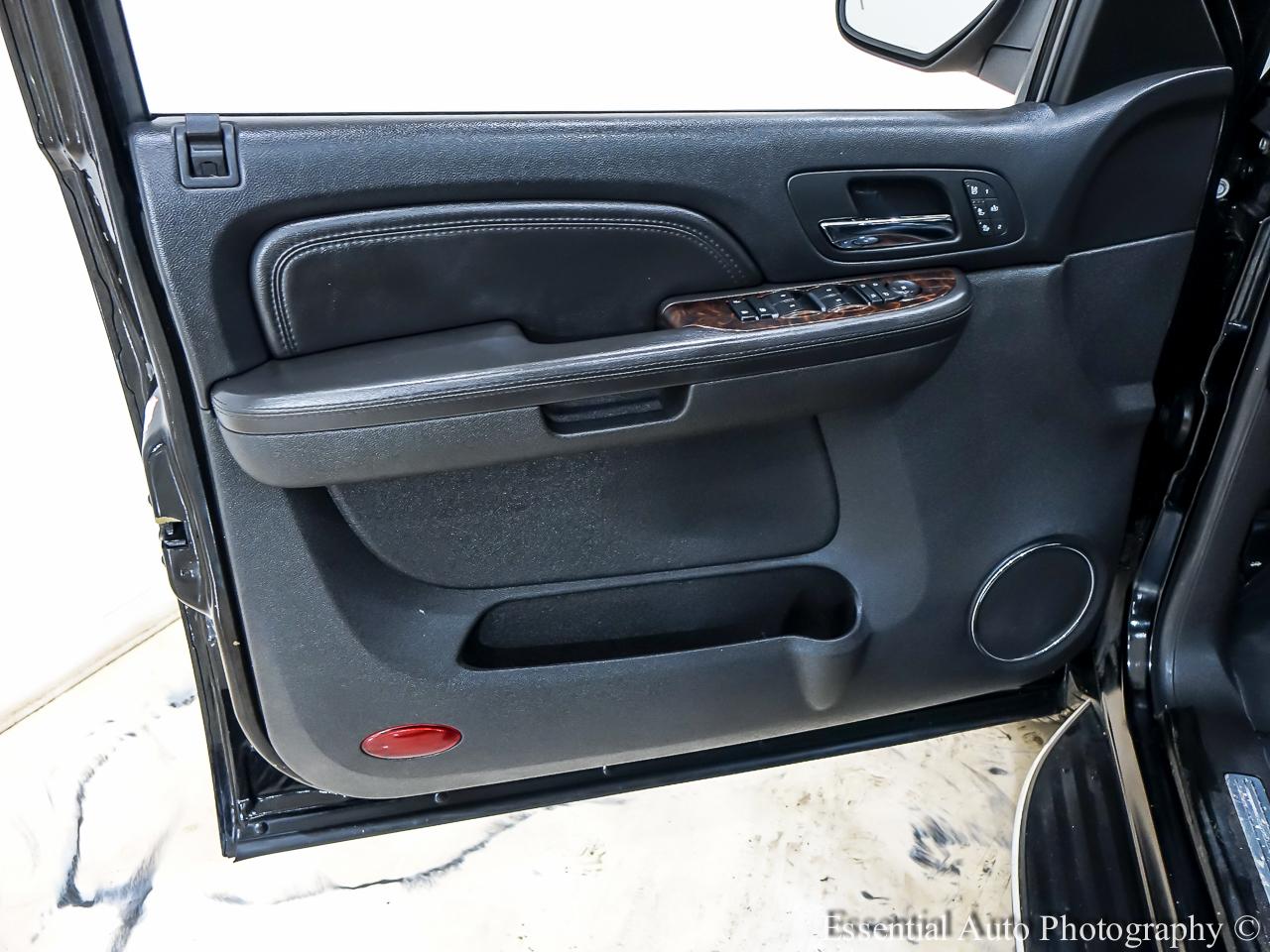GMC Yukon Denali 4WD 2009