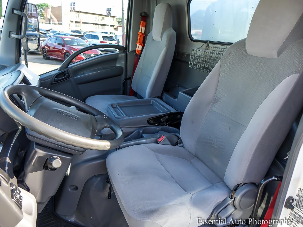 Isuzu NPR  2020