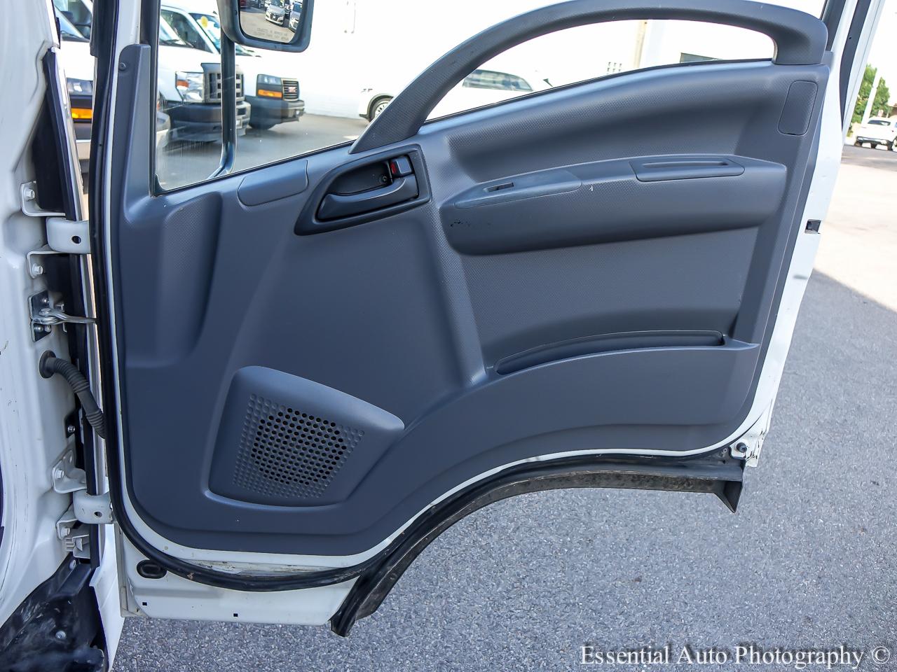 Isuzu NPR  2020