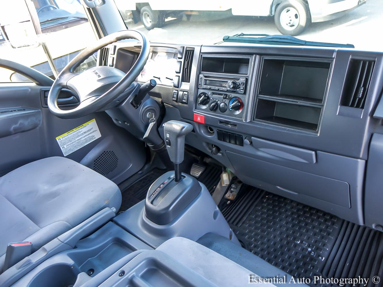 Isuzu NPR  2020