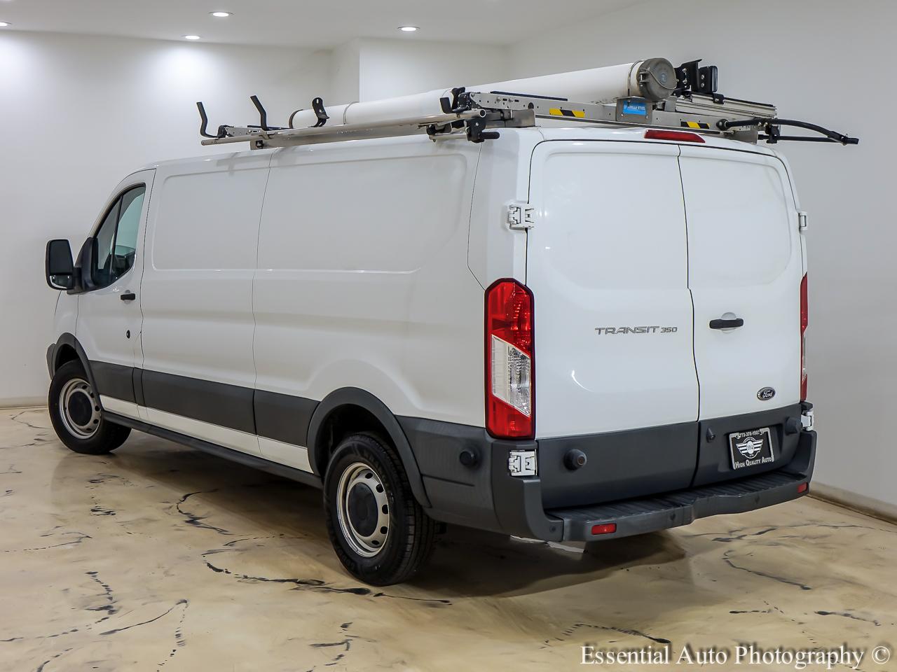 Ford Transit 350 Van Low Roof w/Sliding Pass. 148-in. WB 2017