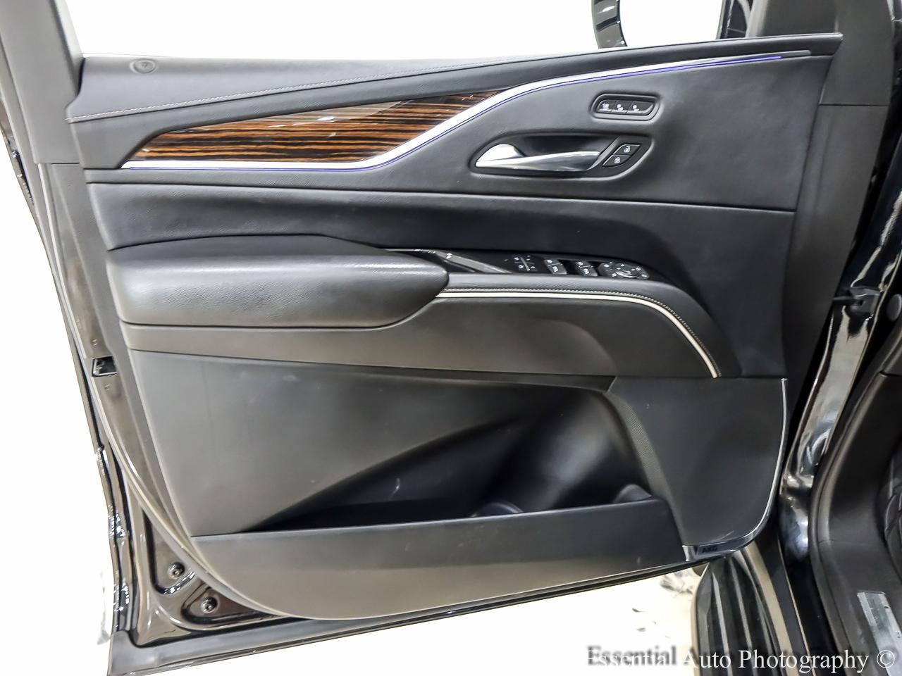 Cadillac Escalade ESV Premium Luxury 4WD 2022