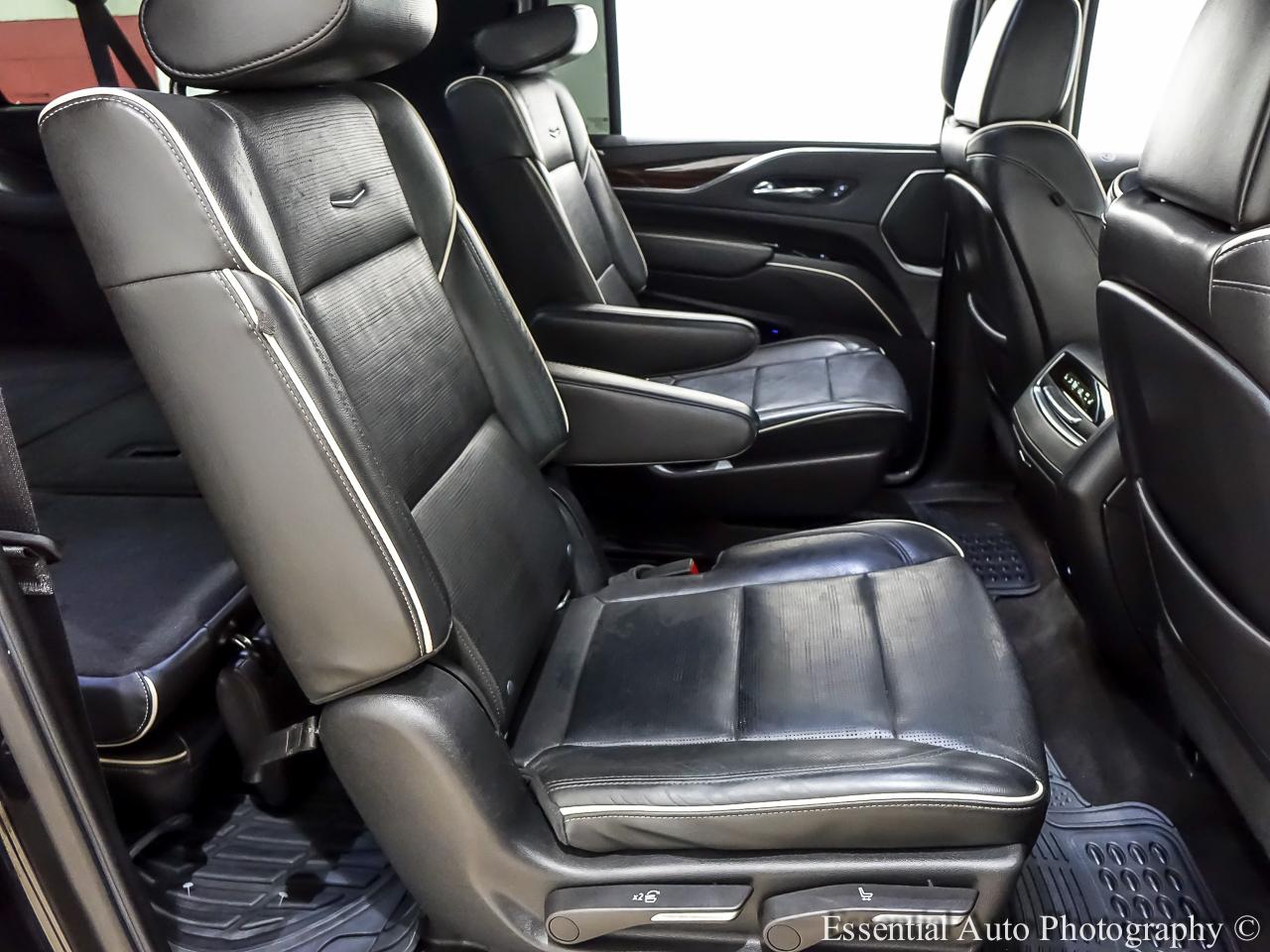 Cadillac Escalade ESV Premium Luxury 4WD 2022