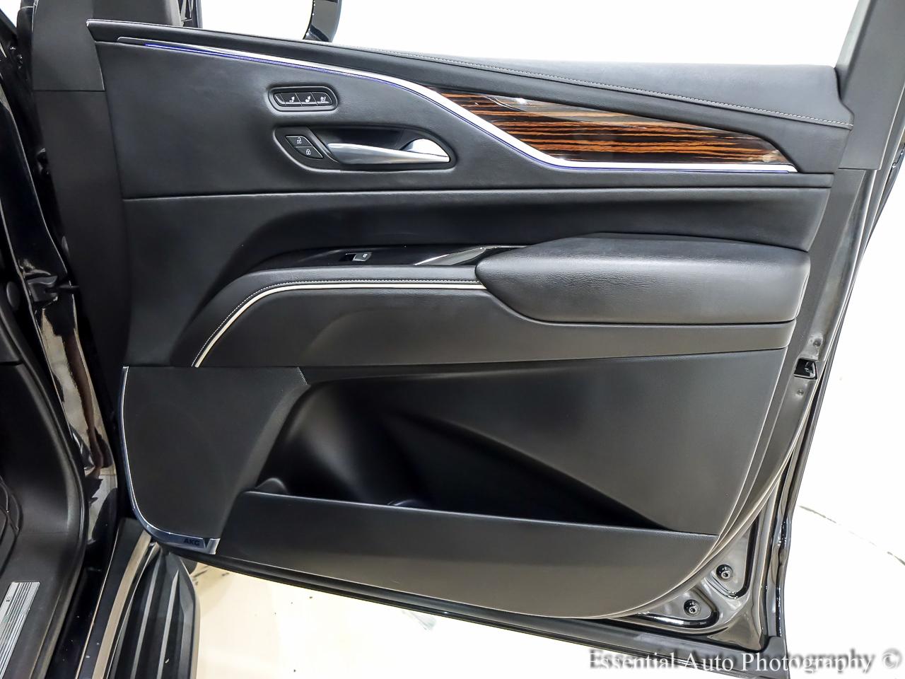 Cadillac Escalade ESV Premium Luxury 4WD 2022