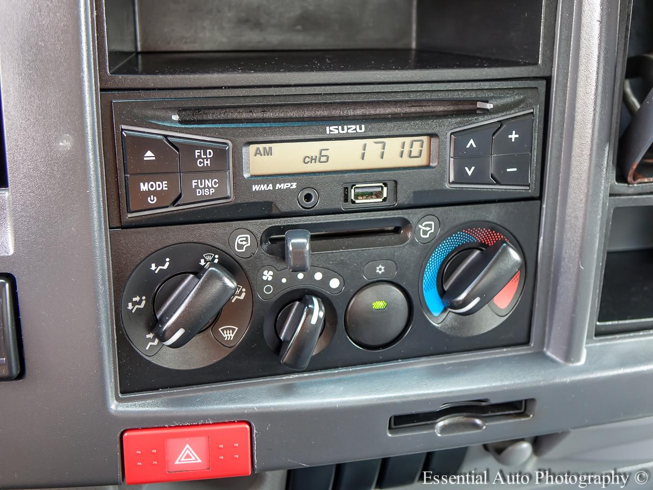 Isuzu NQR  2017
