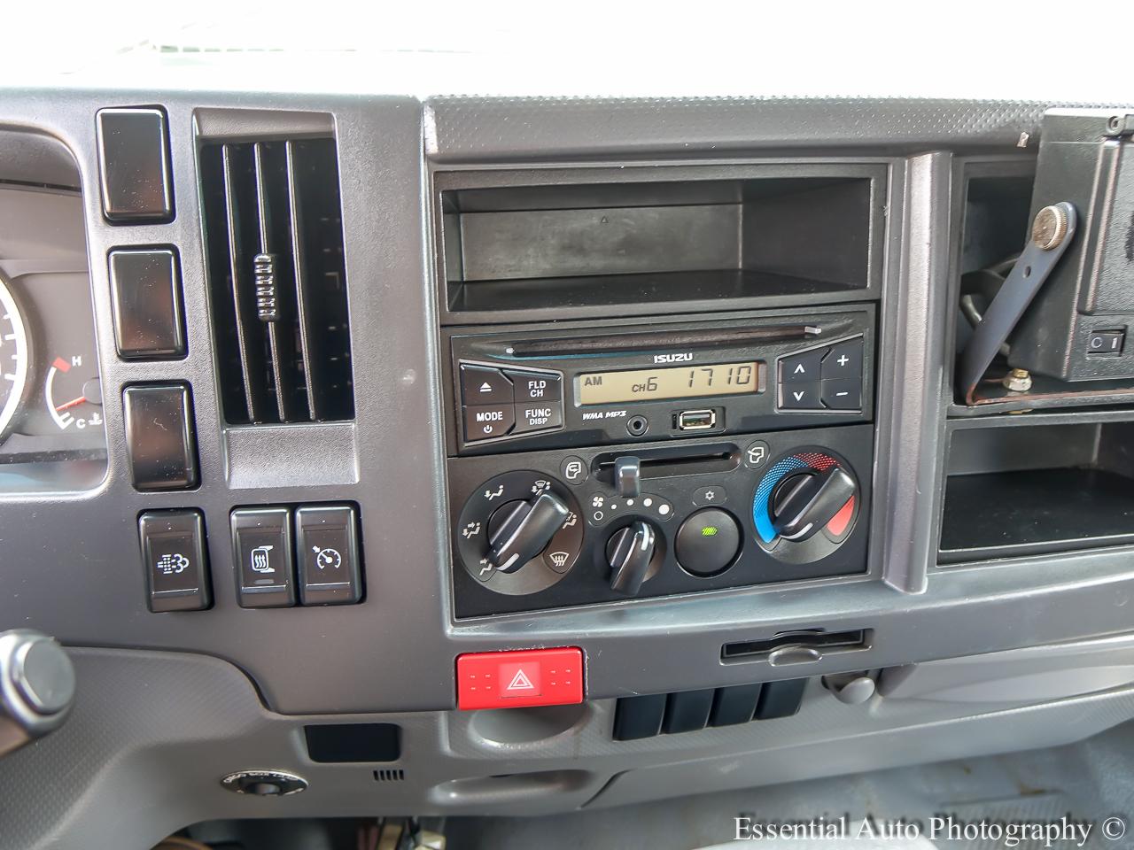 Isuzu NQR  2017