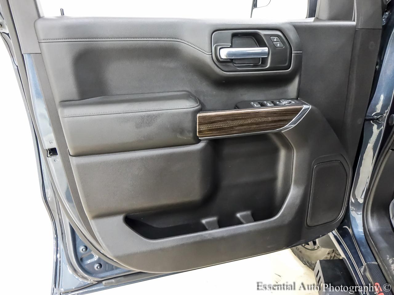 Chevrolet Silverado 1500 LT Crew Cab 4WD 2020