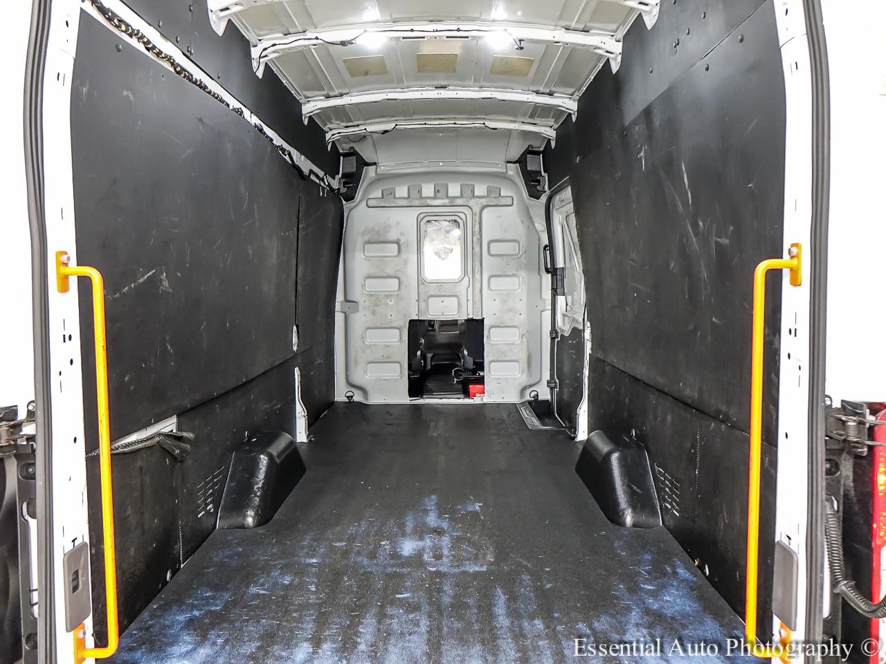 Ford Transit 250 Van High Roof w/Sliding Pass. 148-in. WB EL 2023