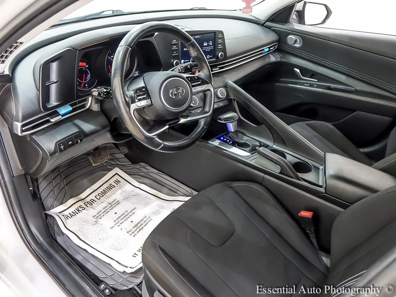 Hyundai Elantra SEL 2022