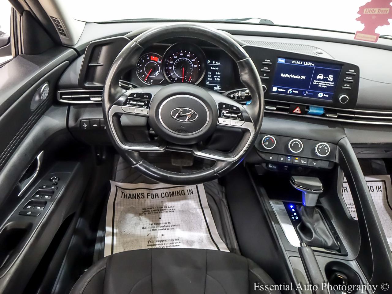 Hyundai Elantra SEL 2022