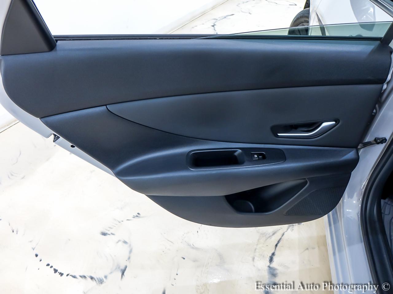 Hyundai Elantra SEL 2022