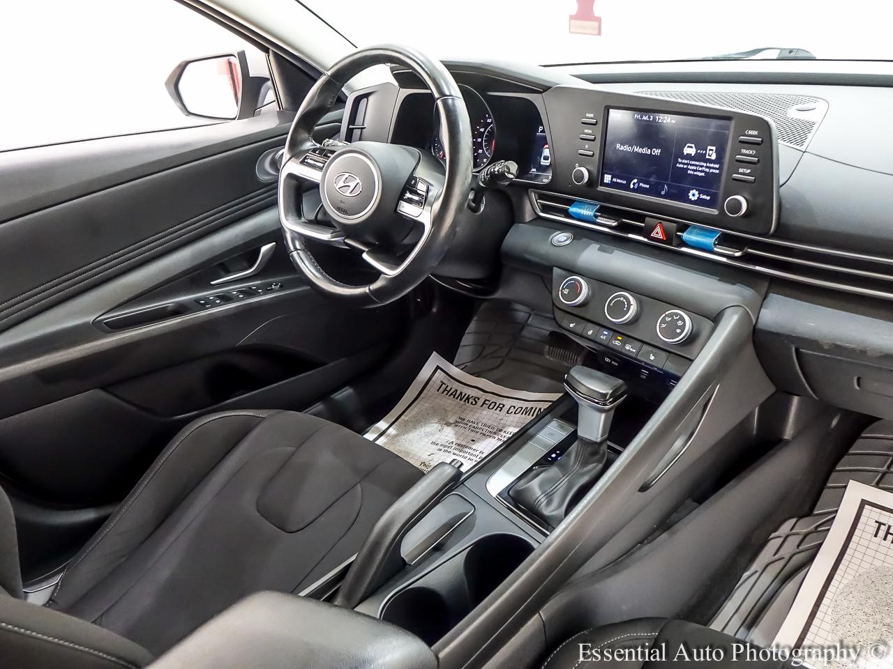 Hyundai Elantra SEL 2022