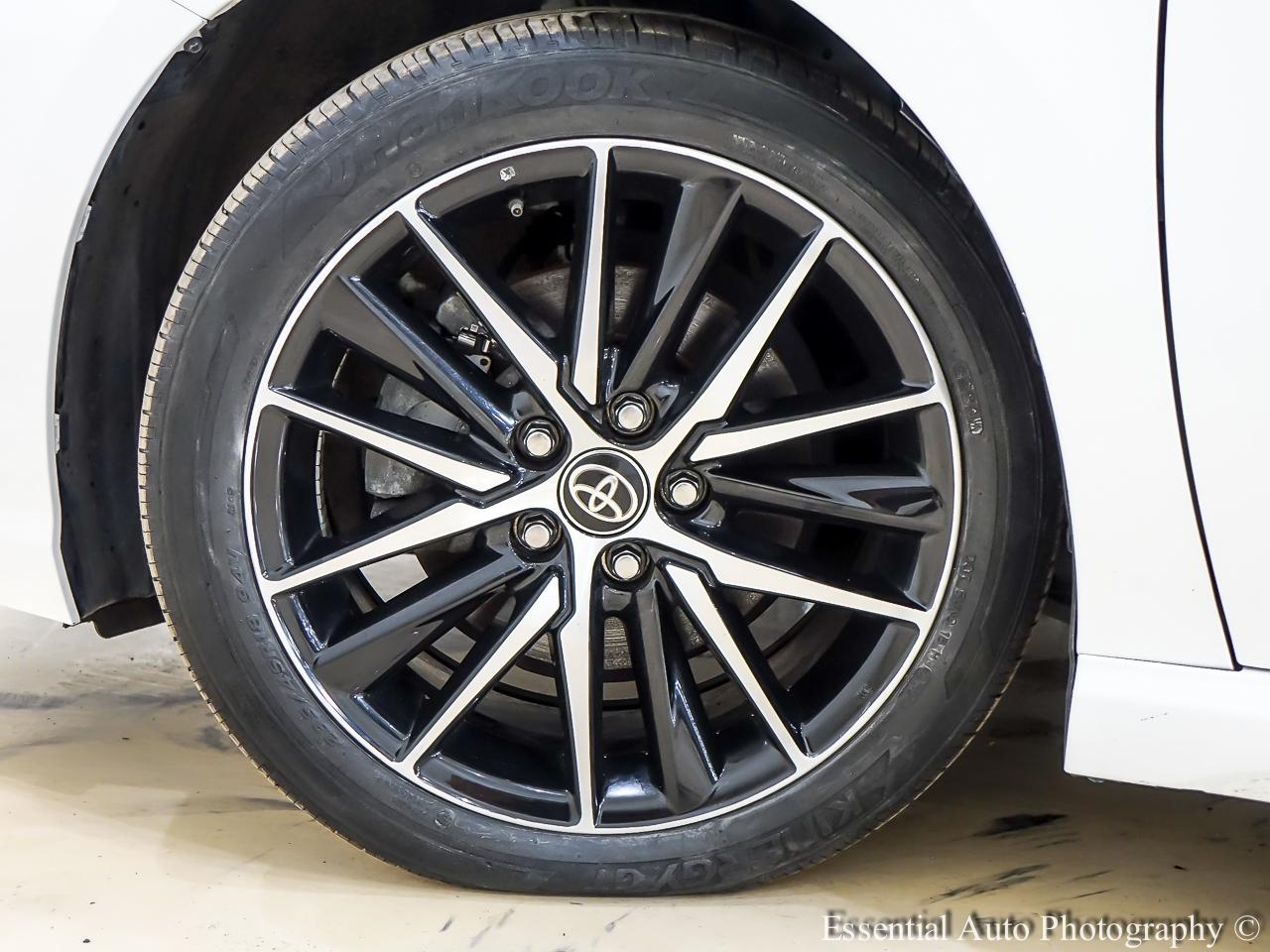 Toyota Camry SE AWD 2023