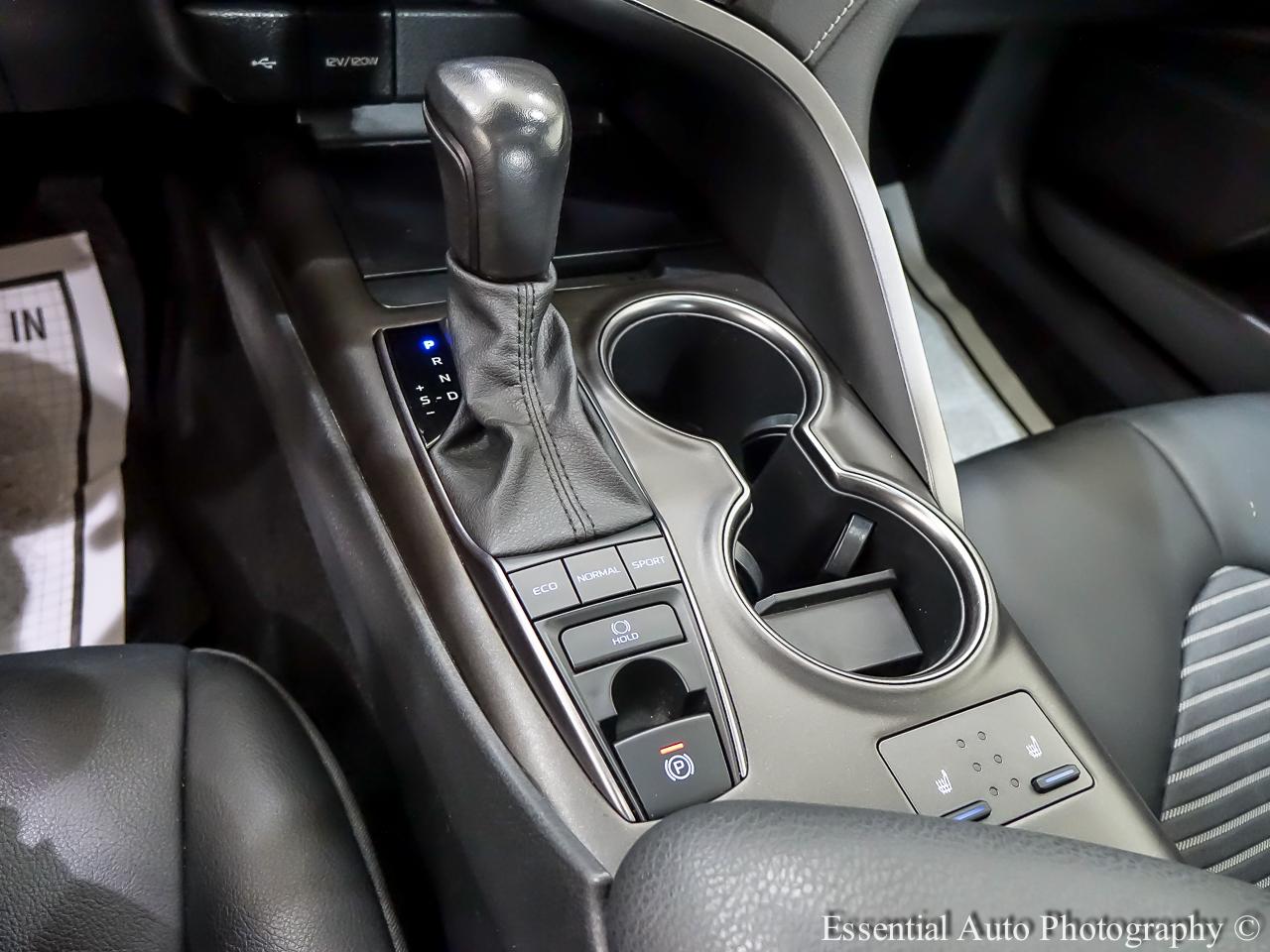 Toyota Camry SE AWD 2023