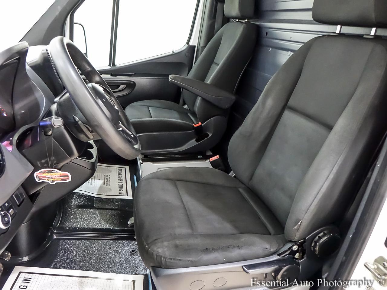 Mercedes-Benz Sprinter 2500 144-in. WB 2020