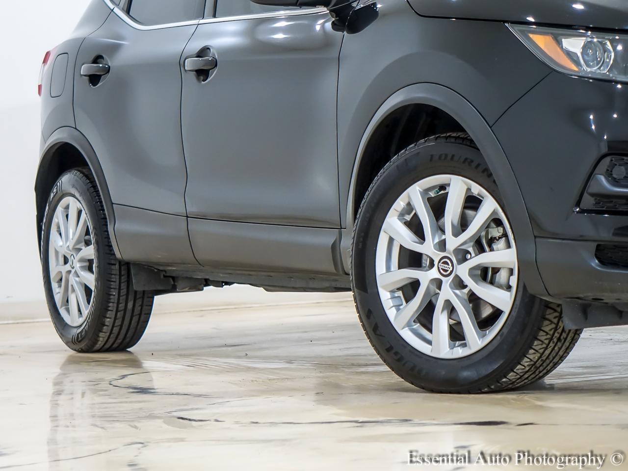 Nissan Rogue Sport S 2022