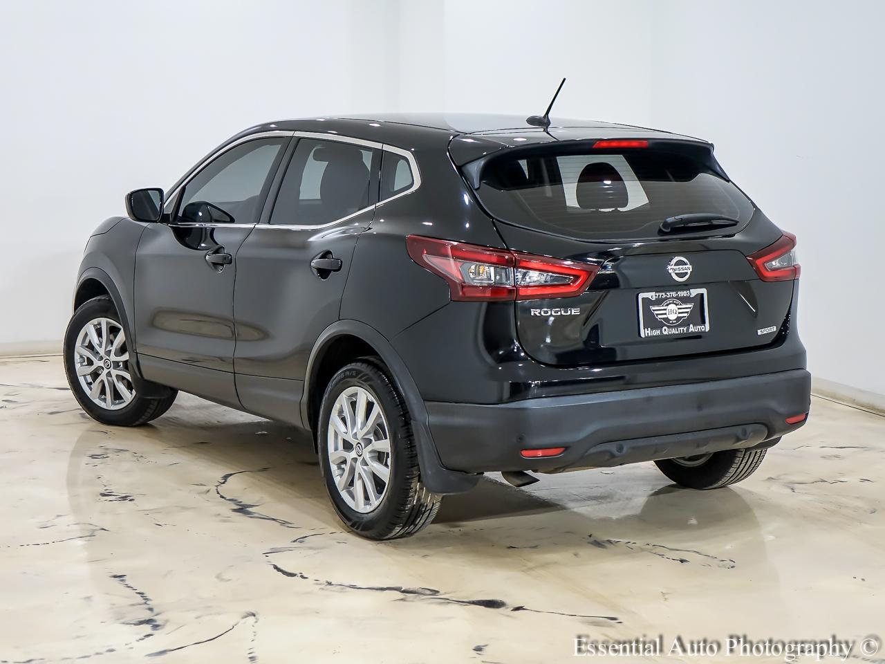 Nissan Rogue Sport S 2022