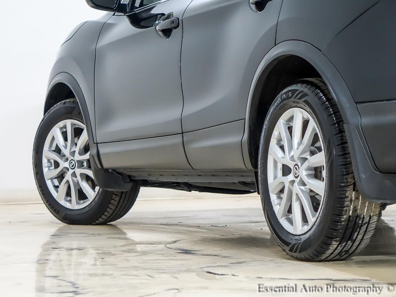 Nissan Rogue Sport S 2022