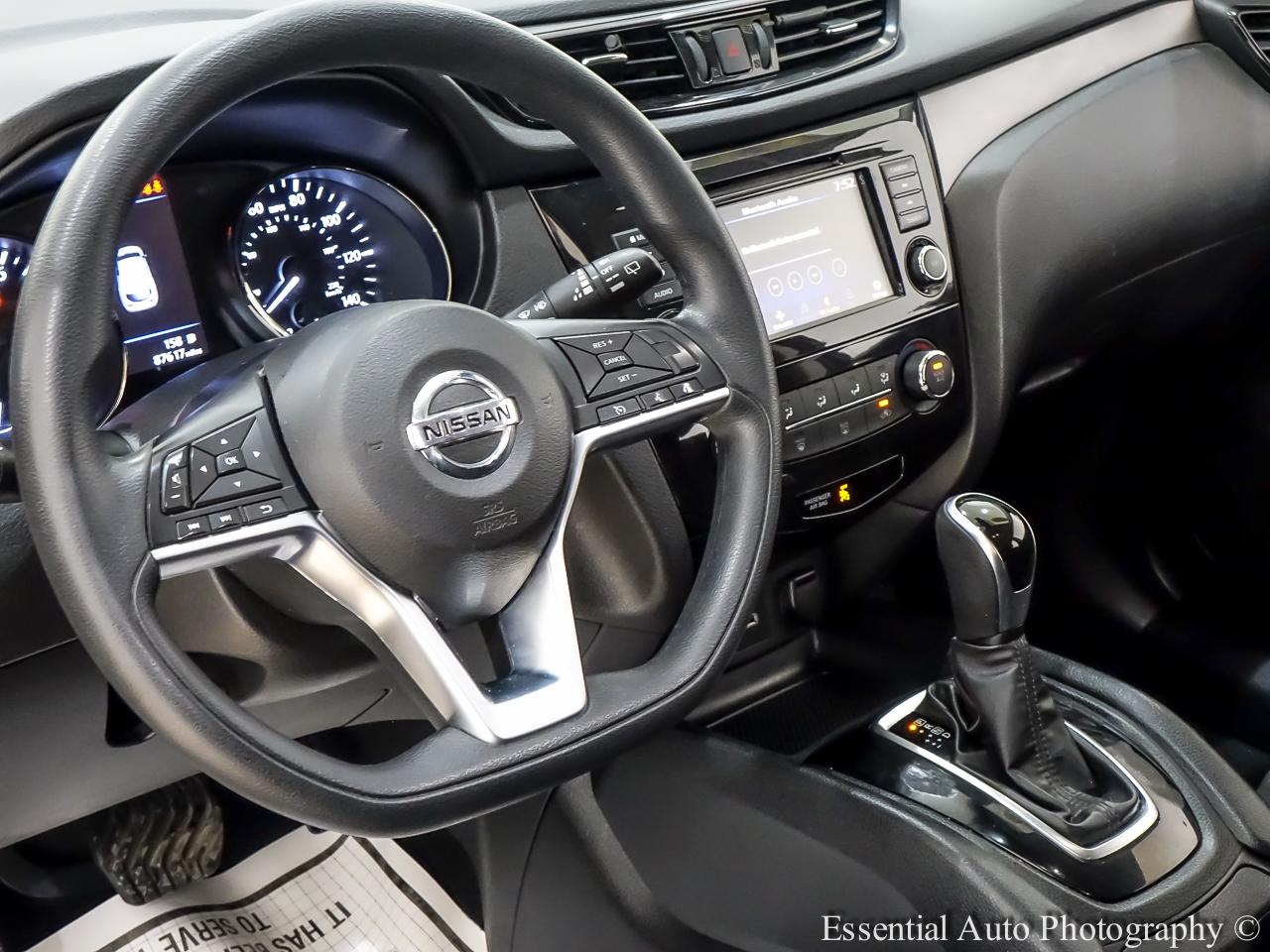 Nissan Rogue Sport S 2022