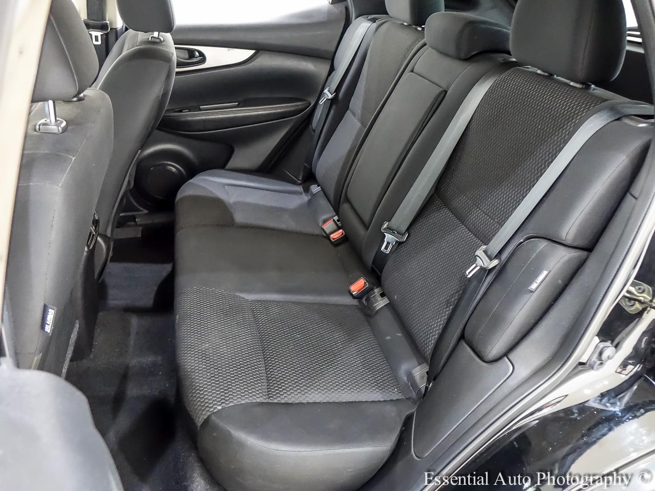 Nissan Rogue Sport S 2022