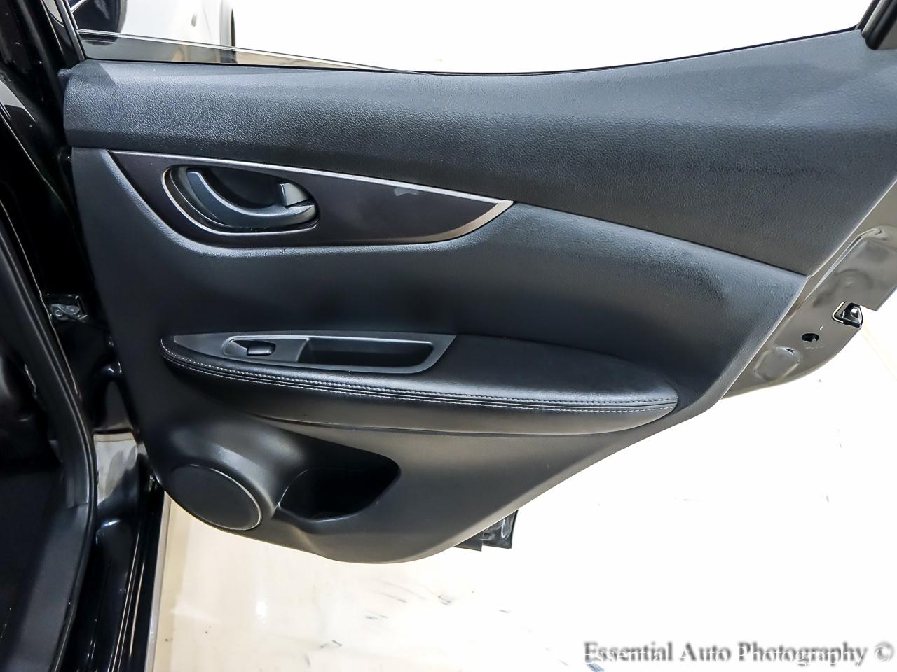 Nissan Rogue Sport S 2022