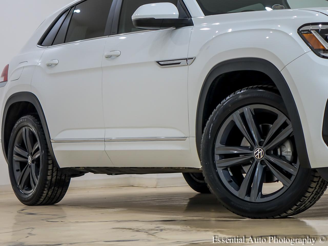 Volkswagen Atlas Cross Sport V6 SE w/Technology R-Line 2021