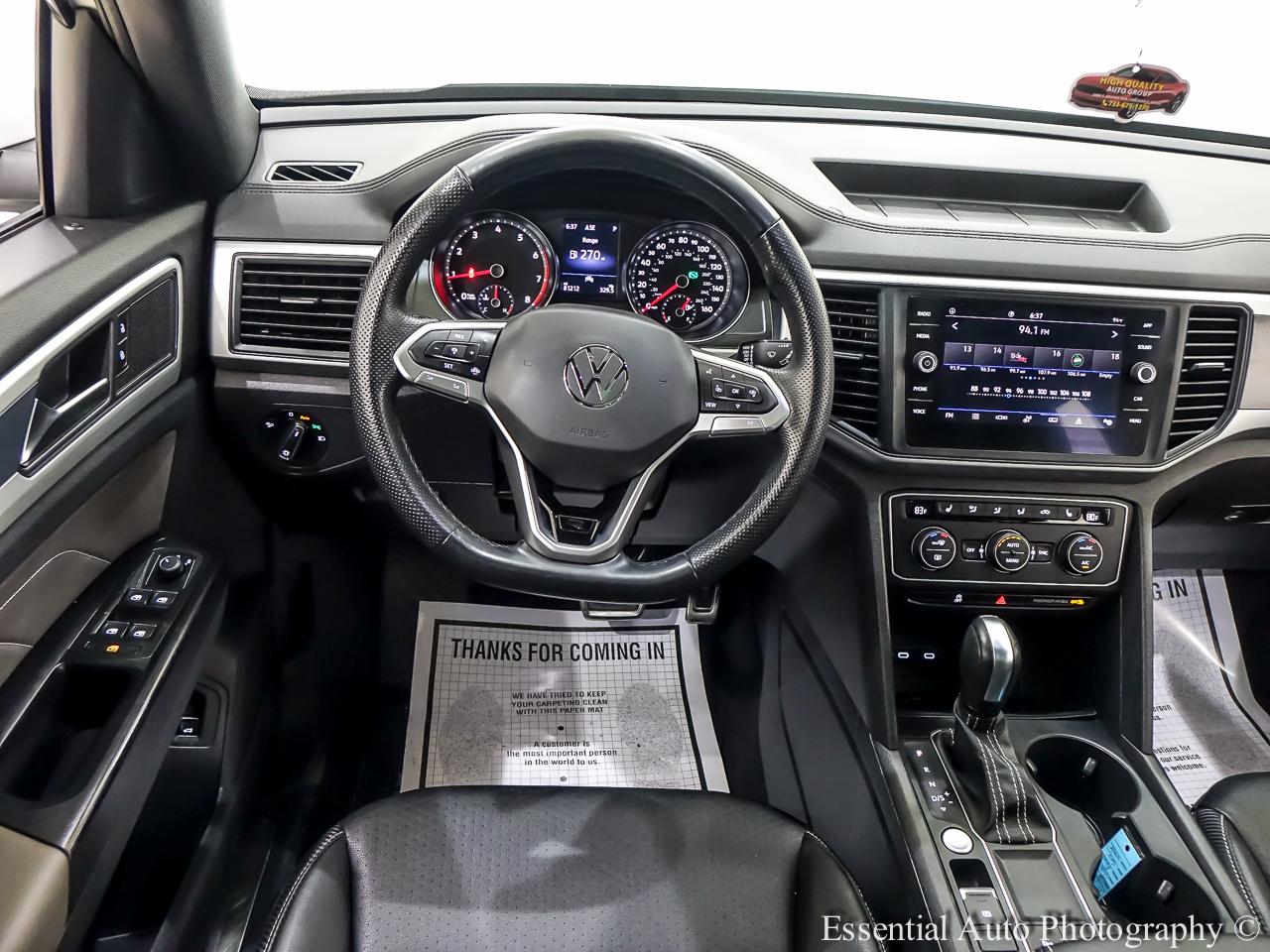 Volkswagen Atlas Cross Sport V6 SE w/Technology R-Line 2021
