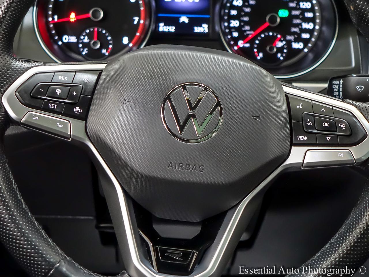 Volkswagen Atlas Cross Sport V6 SE w/Technology R-Line 2021