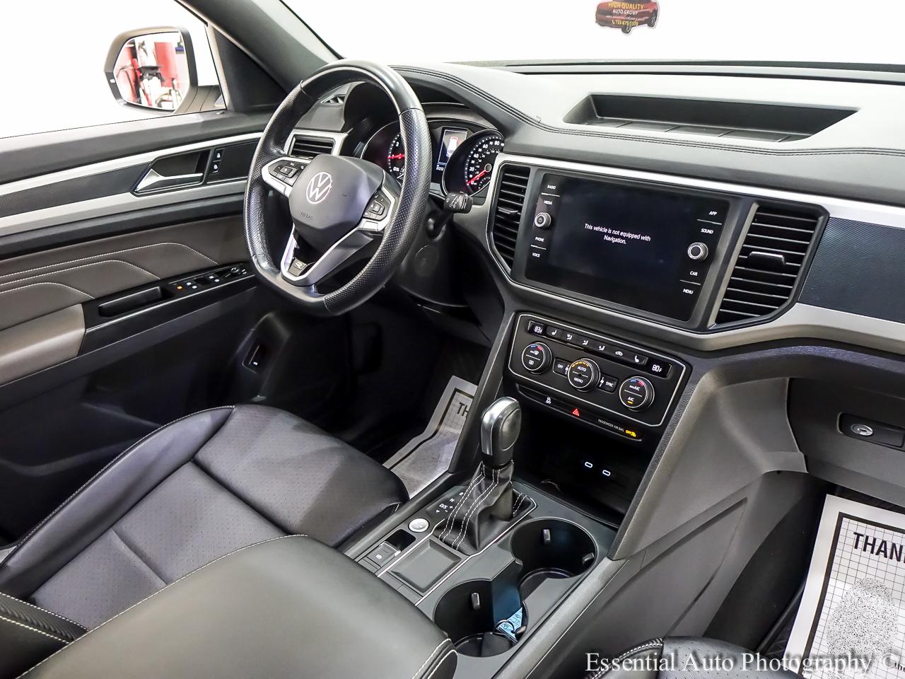 Volkswagen Atlas Cross Sport V6 SE w/Technology R-Line 2021