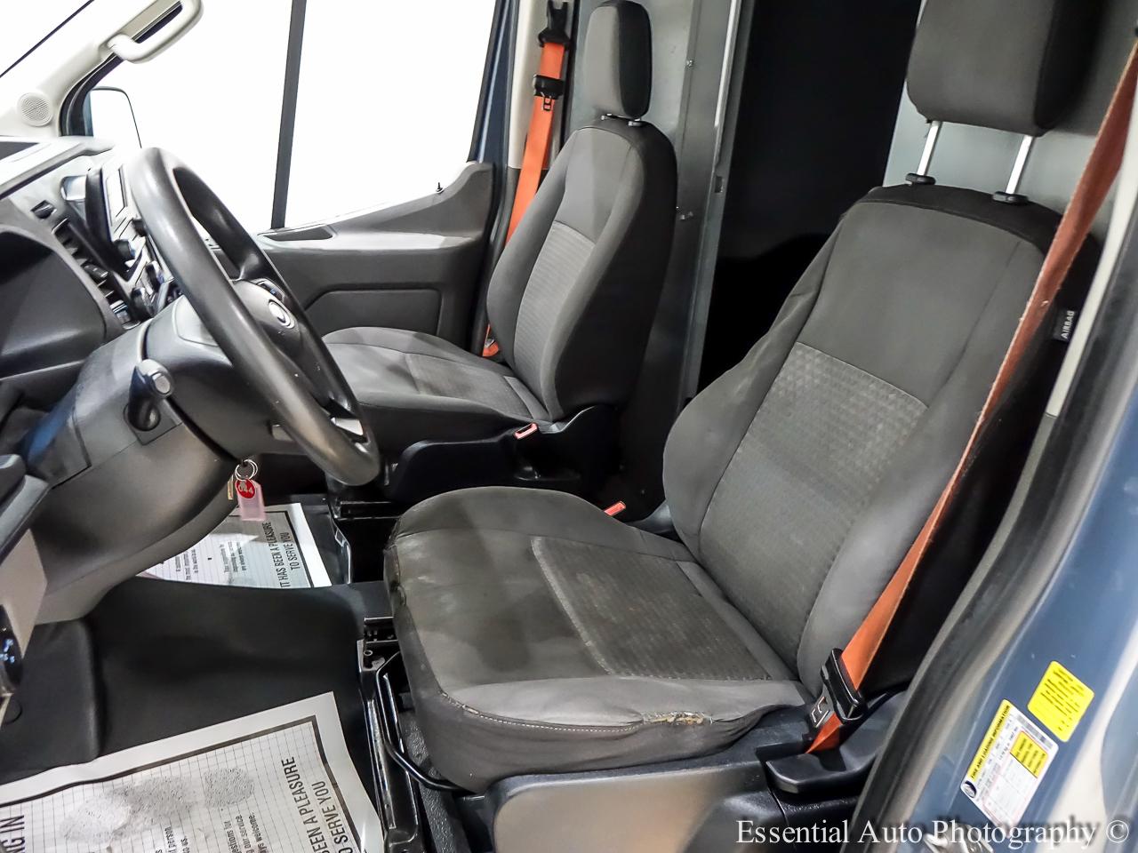 Ford Transit 250 Van High Roof w/Sliding Pass. 148-in. WB EL 2020