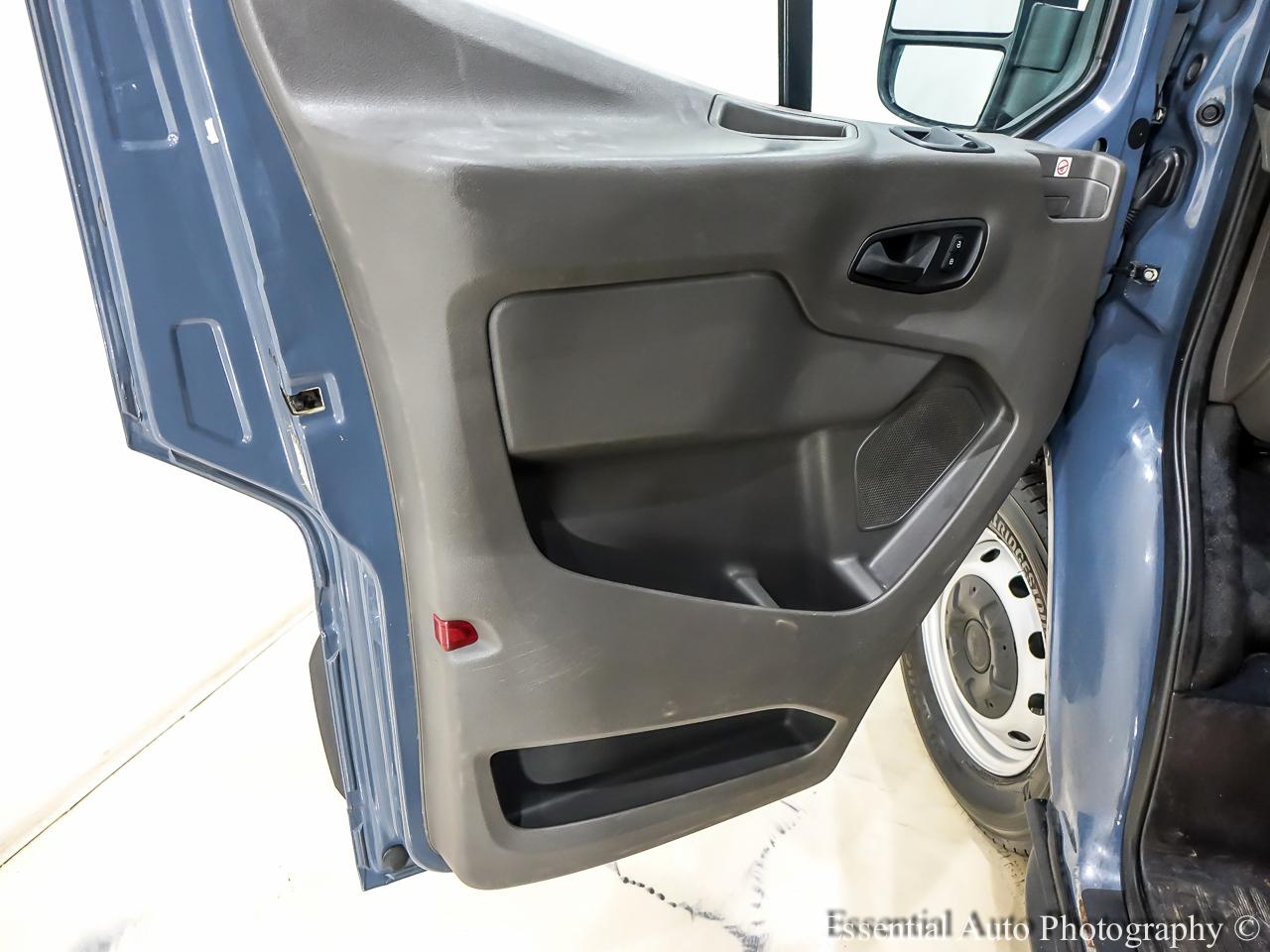 Ford Transit 250 Van High Roof w/Sliding Pass. 148-in. WB EL 2020