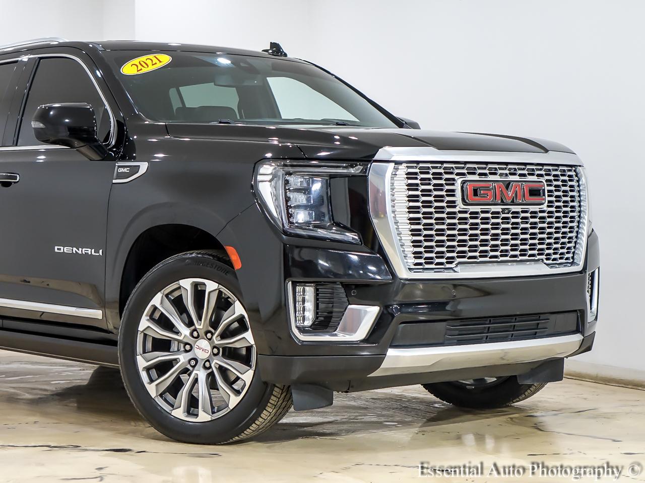GMC Yukon XL Denali 4WD 2021