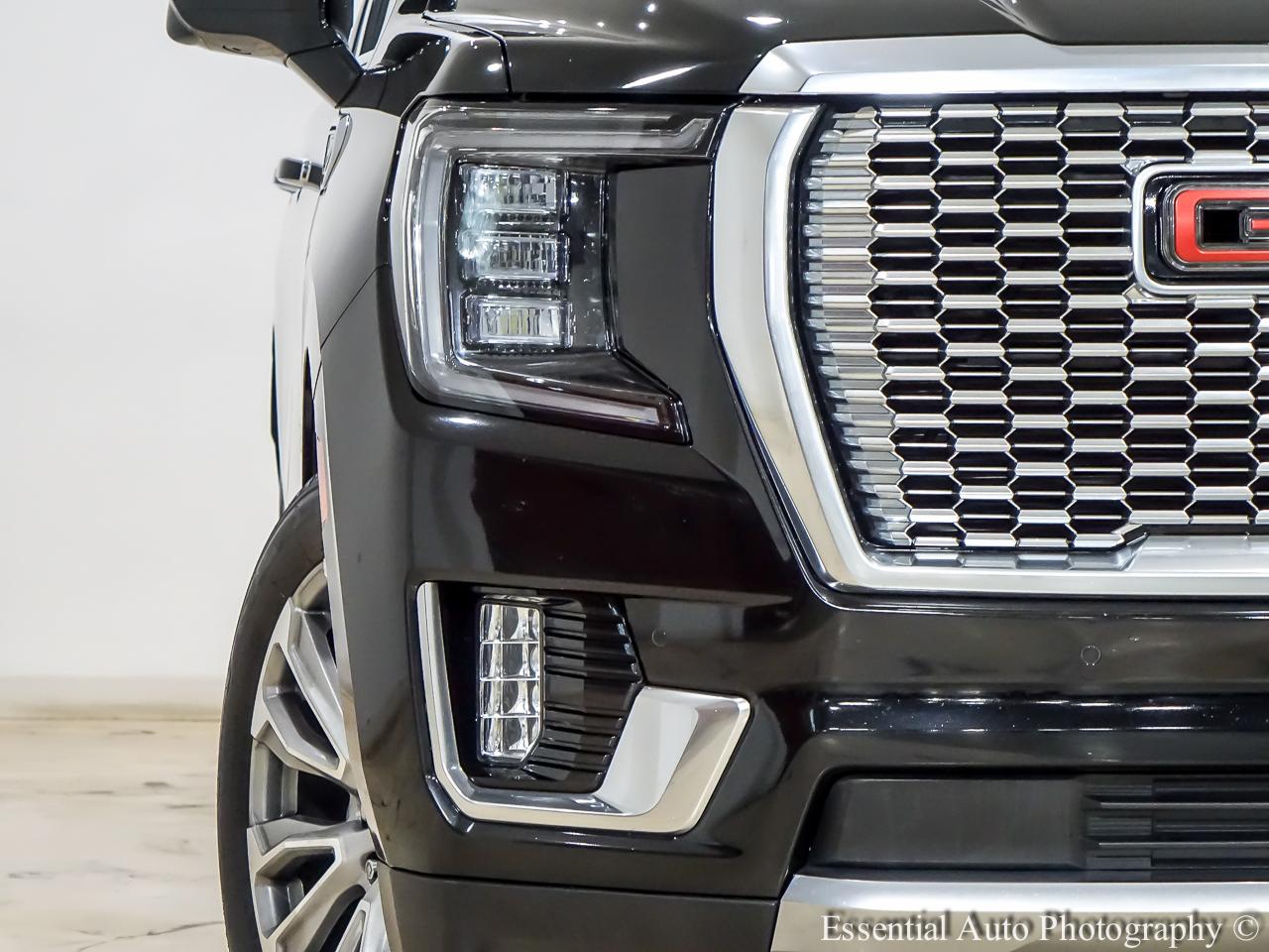 GMC Yukon XL Denali 4WD 2021