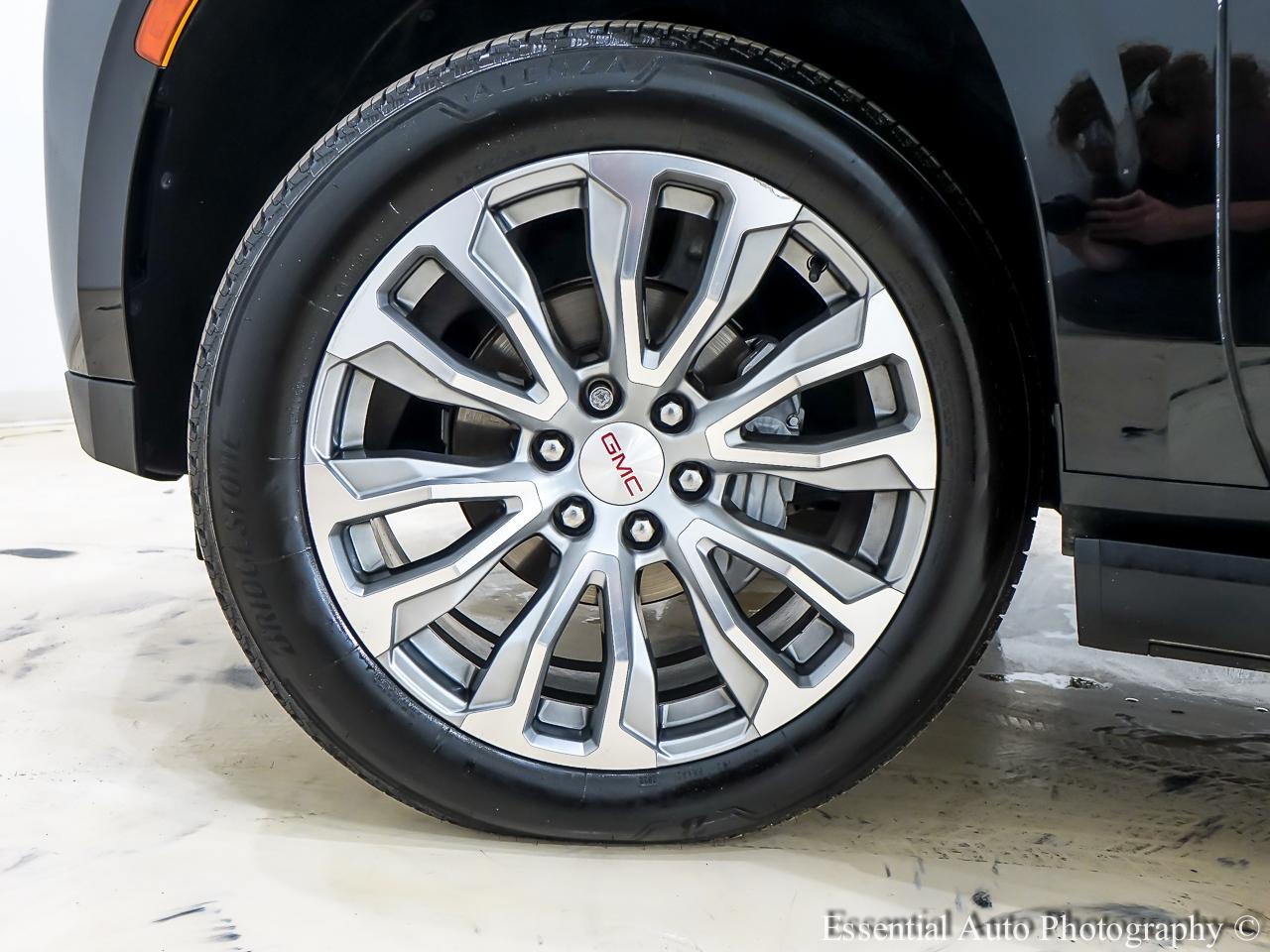 GMC Yukon XL Denali 4WD 2021